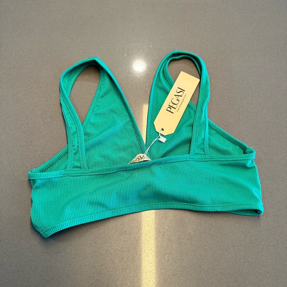 New!!! Two pieces long maxi pencil skirt & bralette top in green - Picture 6 of 11